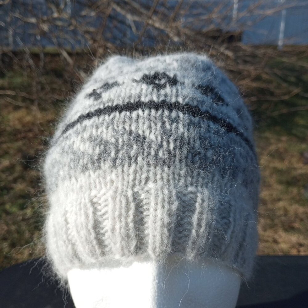 Men's Alpaca Fair Isle Beanie Wool Hat Handmade Knit White Gray Winter Nordic - Picture 3 of 9
